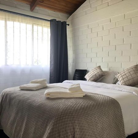 High-End Holiday Cabin - Tungurahua Hot Springs バーニョス エクステリア 写真